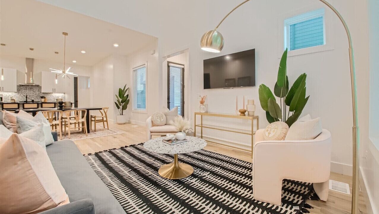 Photo of Livingroom in Berry Hill