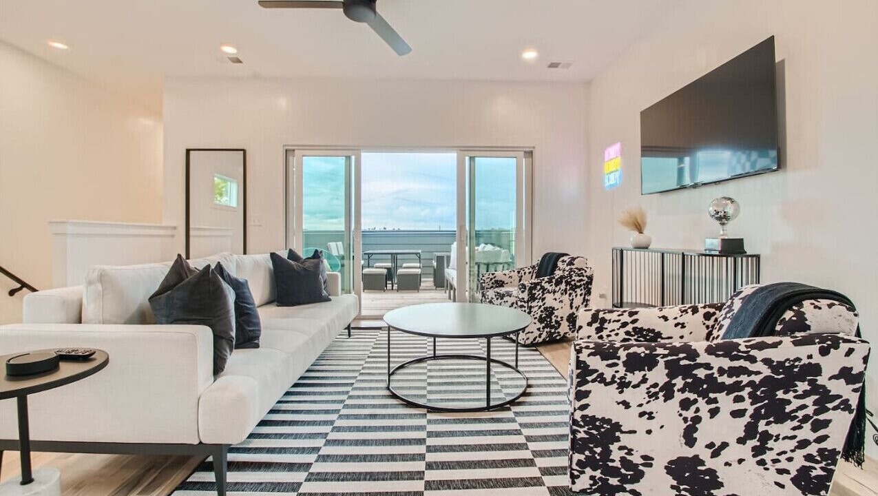 Photo of Livingroom in Berry Hill
