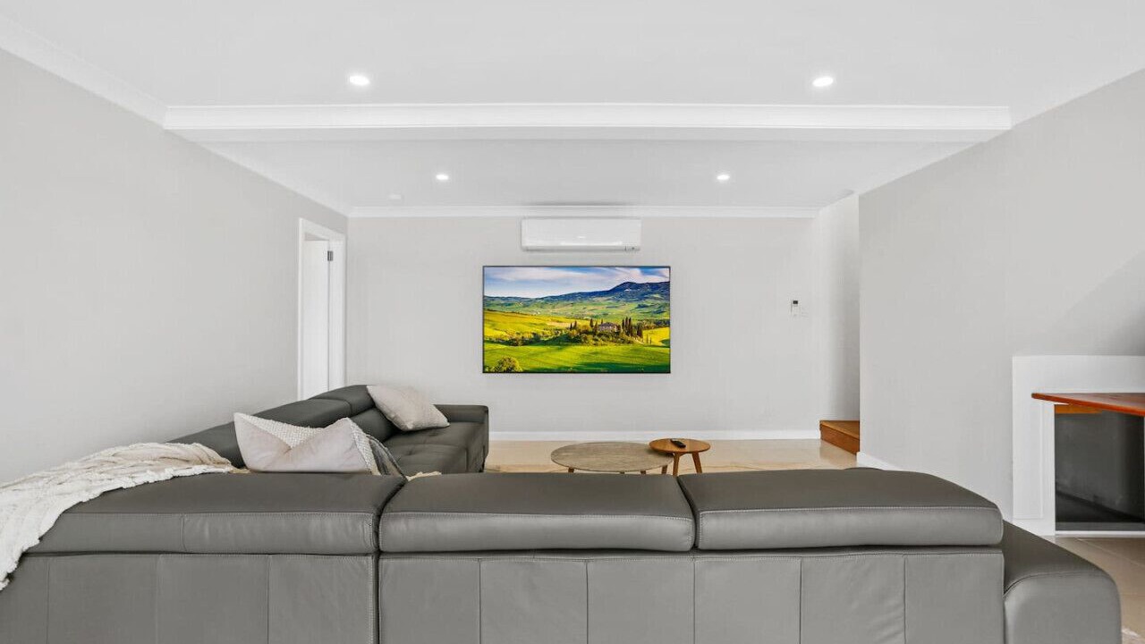 Photo of Livingroom in Toukley