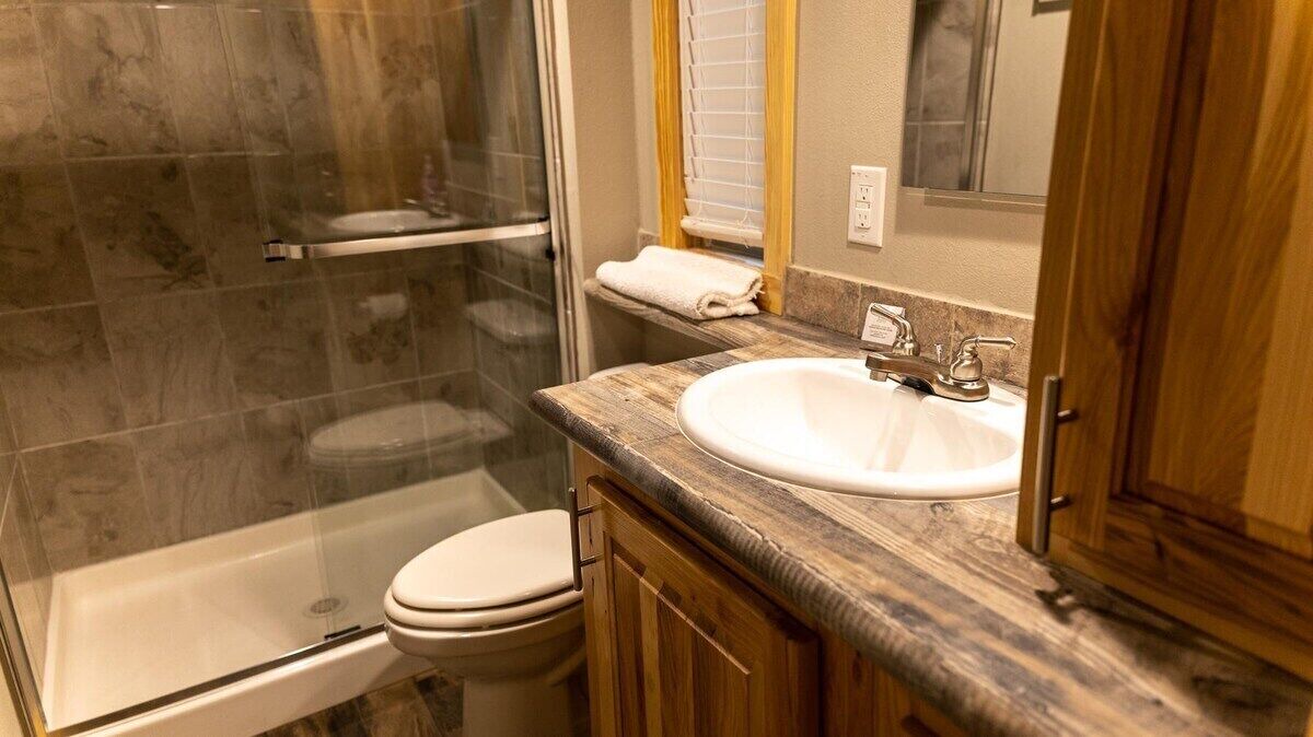 Photo of Bathroom in Satin