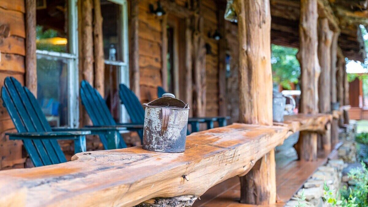 Photo of Outdoor in Satin