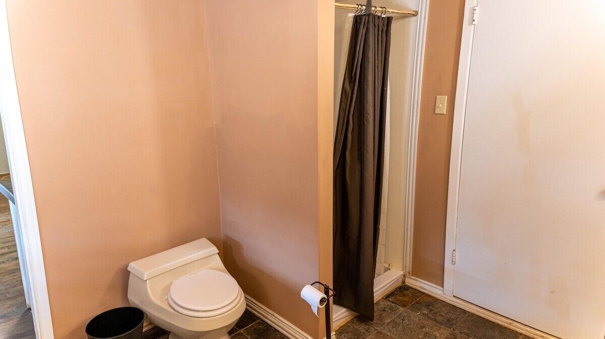 Photo of Bathroom in Satin