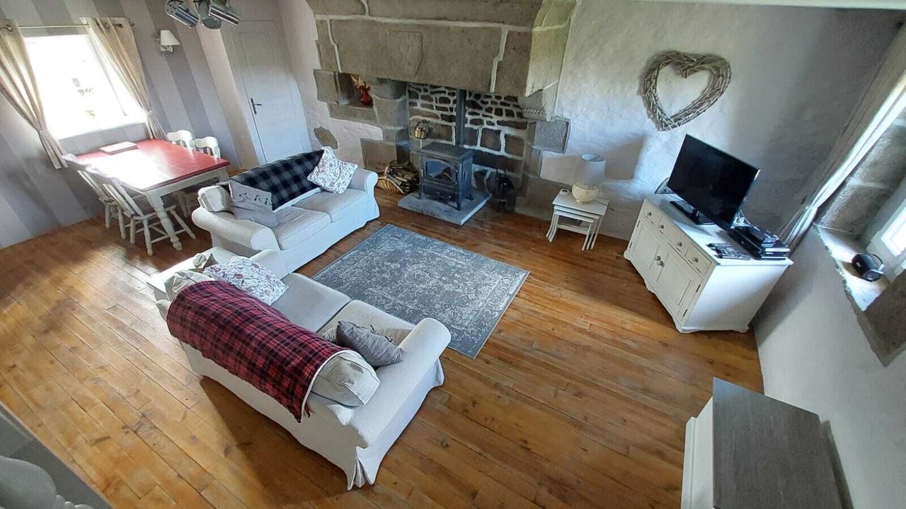 Photo of Livingroom in Cherence-le-Heron