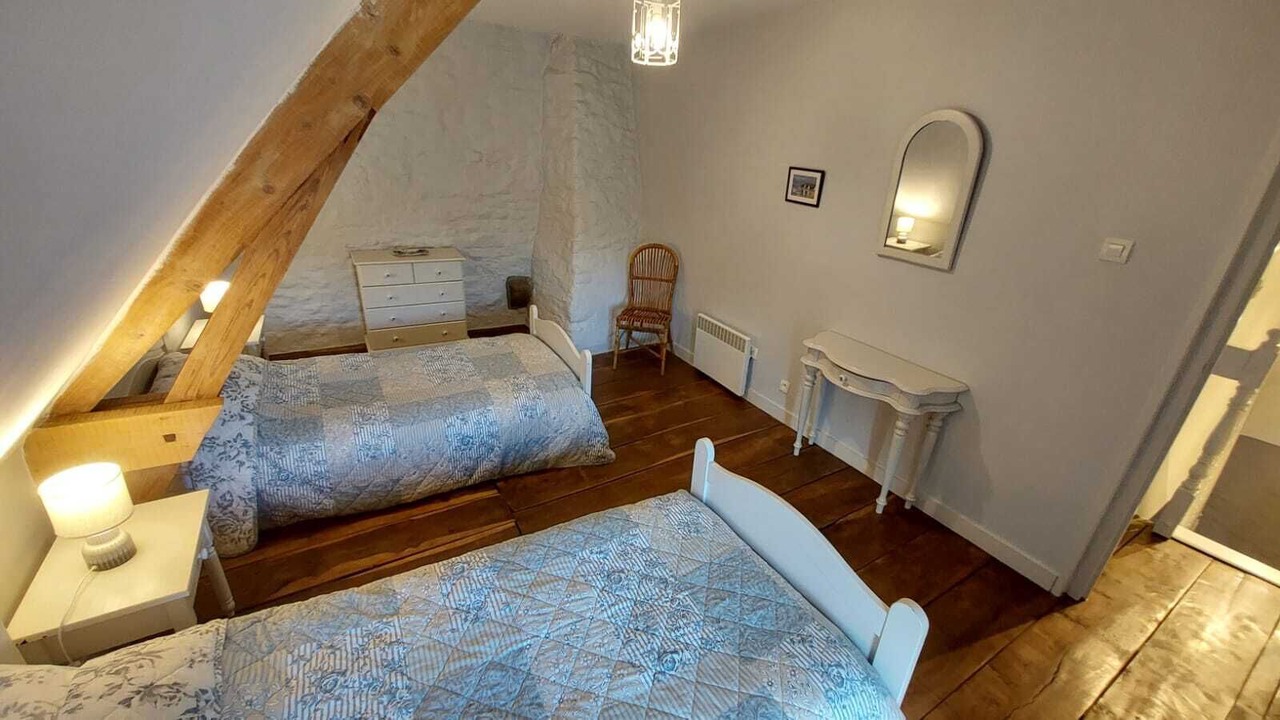 Photo of Bedroom in Cherence-le-Heron