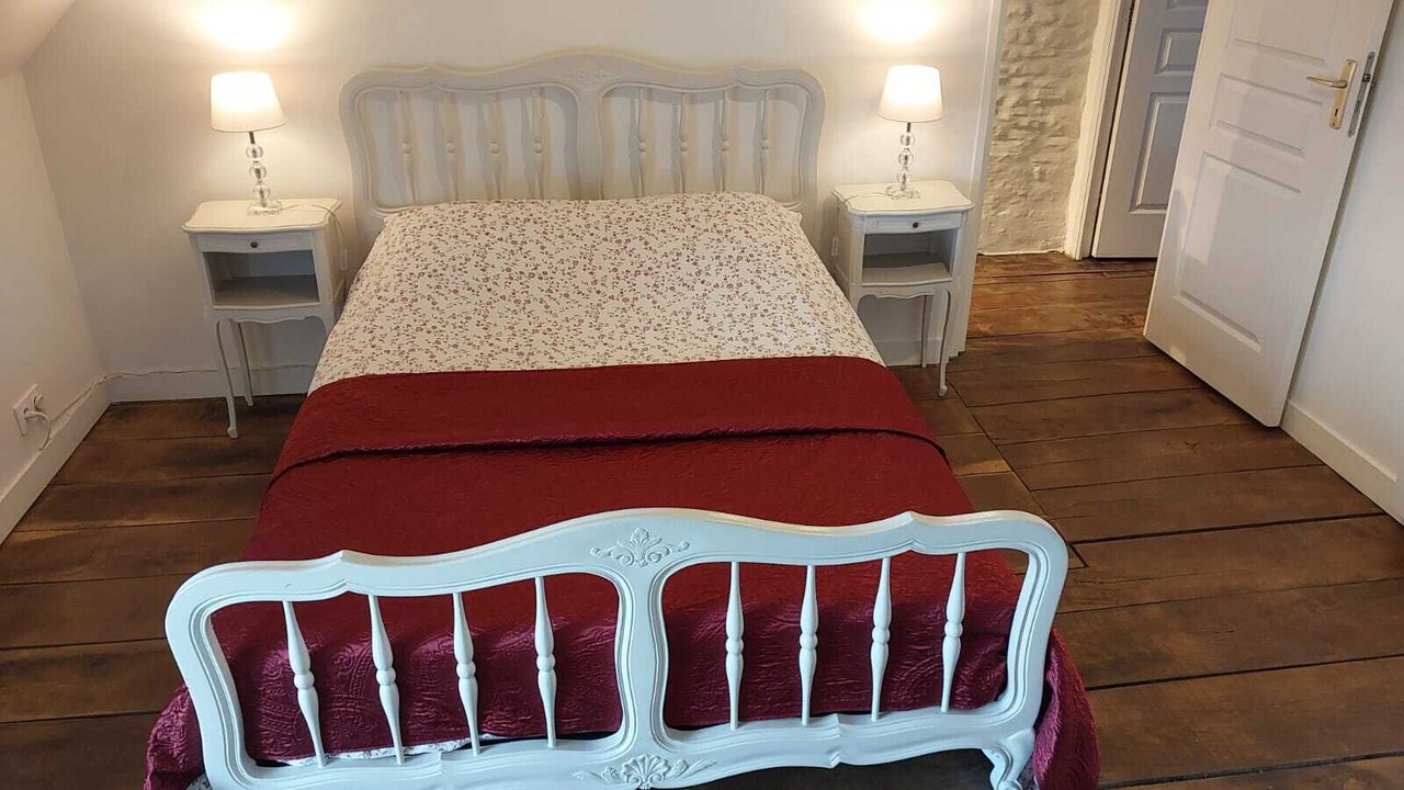 Photo of Bedroom in Cherence-le-Heron