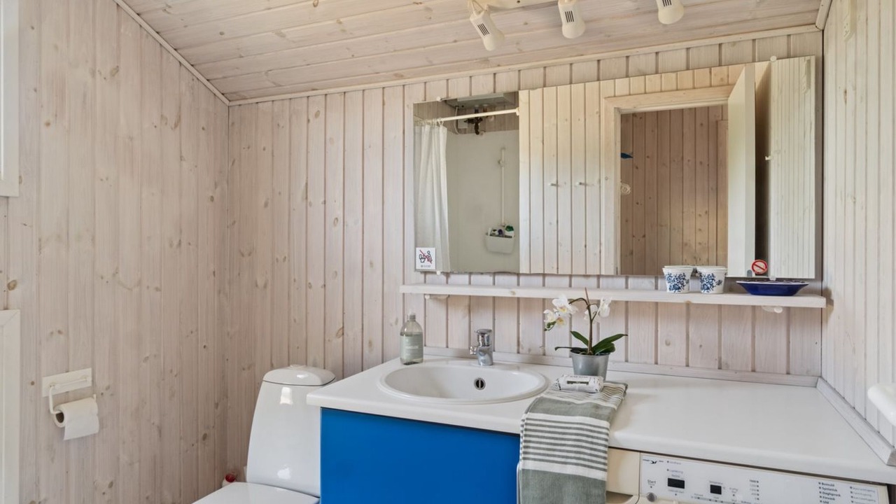 Photo of Bathroom in Store Fuglede