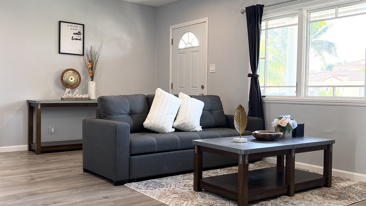 Photo of Livingroom in Santa Ana
