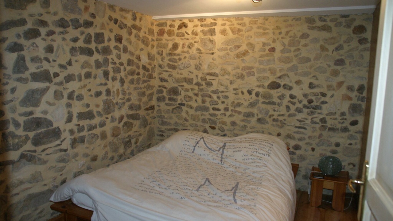 Photo of Bedroom in Orange