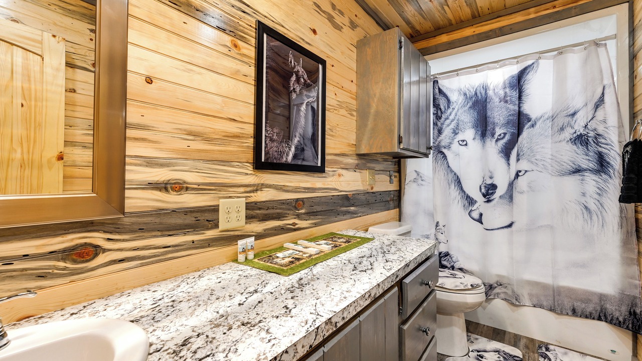 Photo of Bathroom in Broken Bow