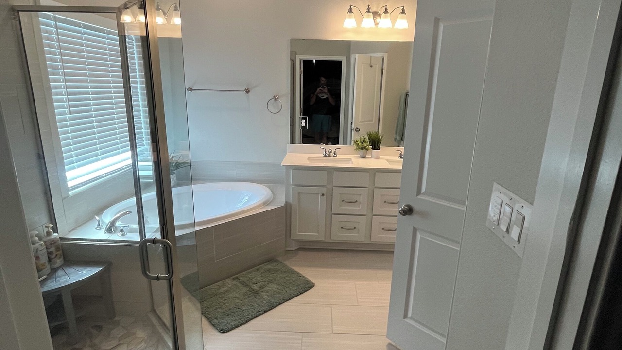 Photo of Bathroom in Kyle