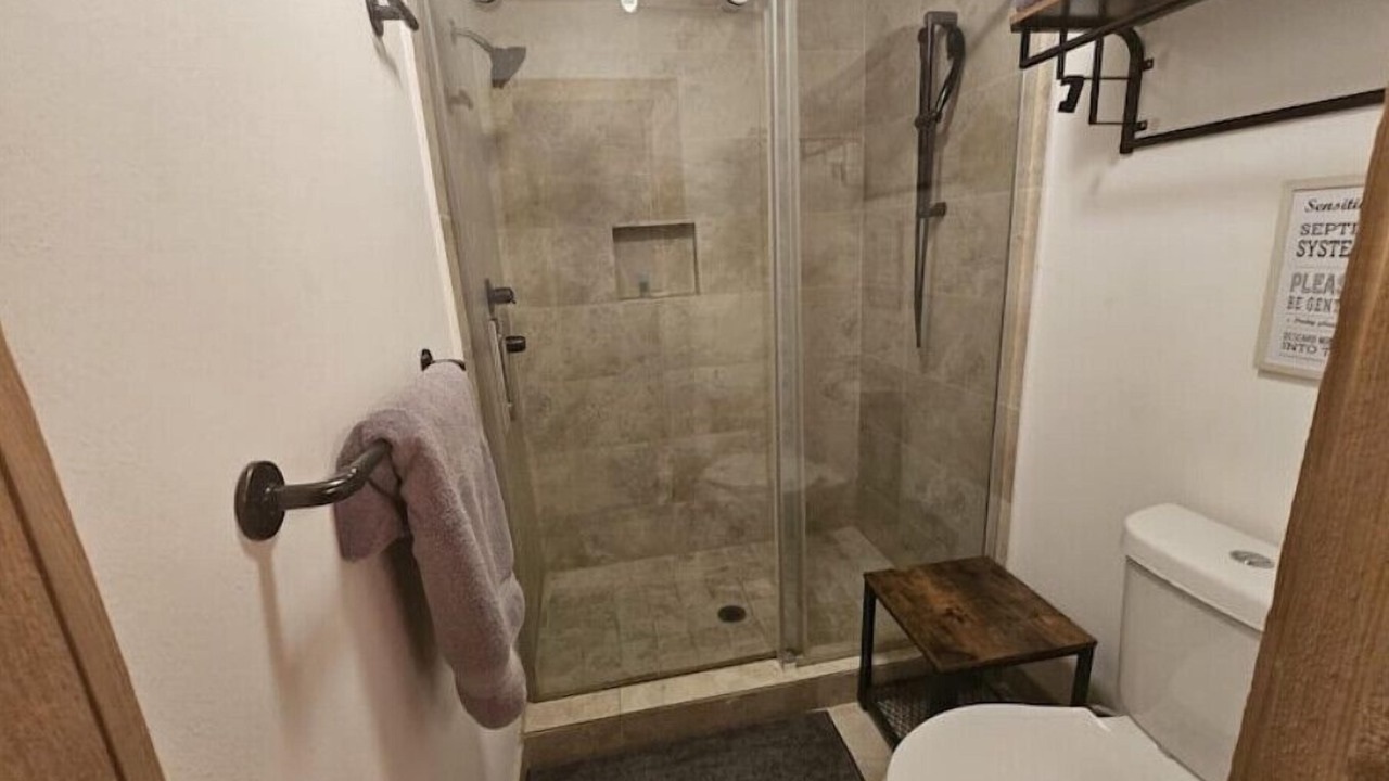 Photo of Bathroom in Barrett