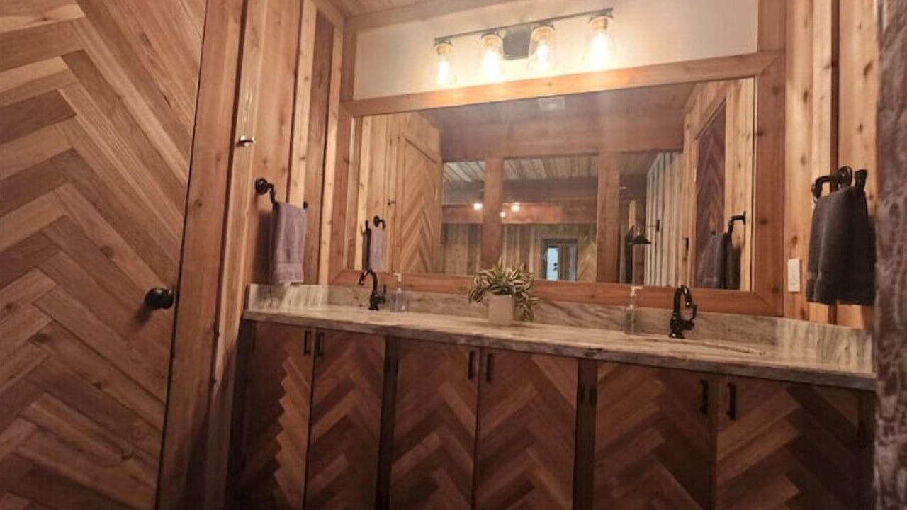 Photo of Bathroom in Barrett