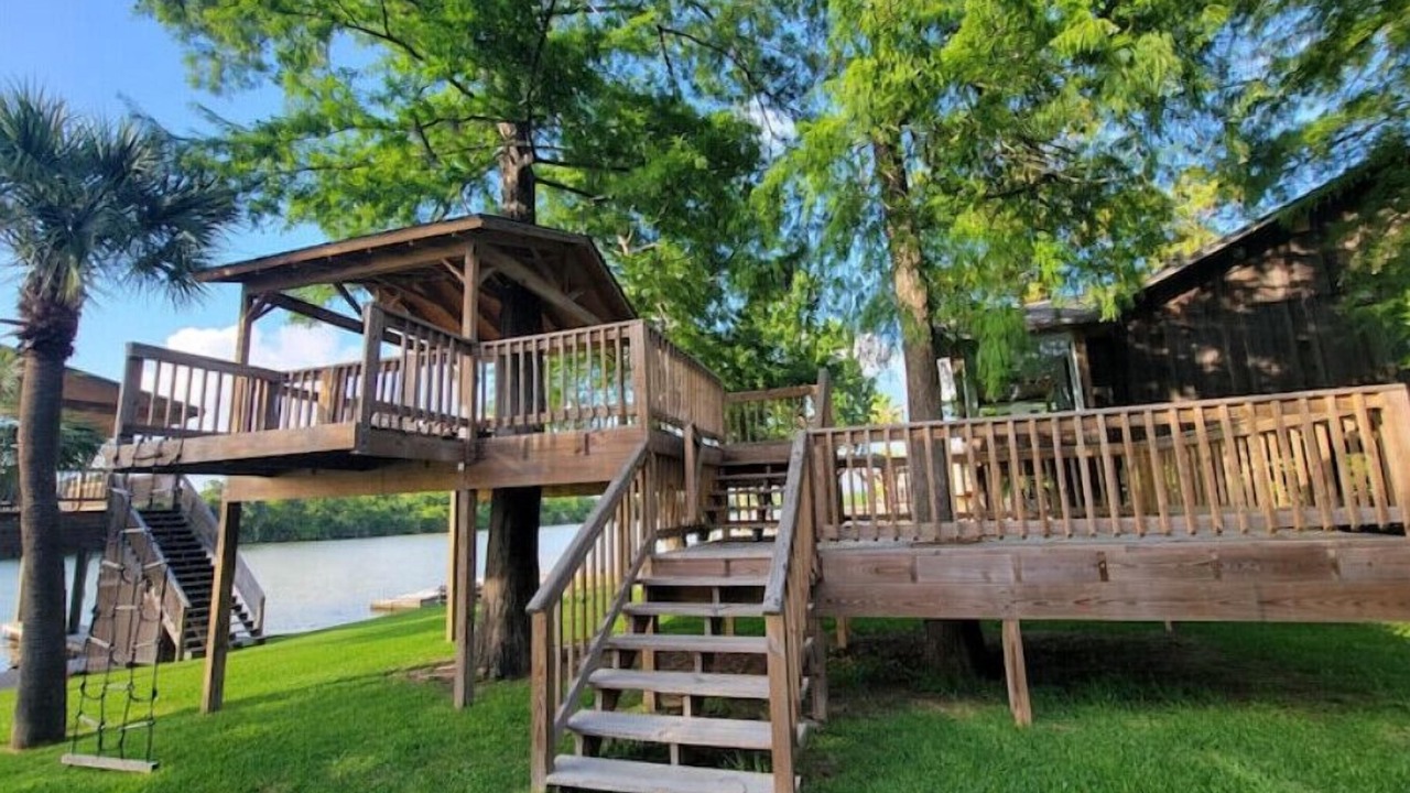 Photo of Outdoor in Barrett
