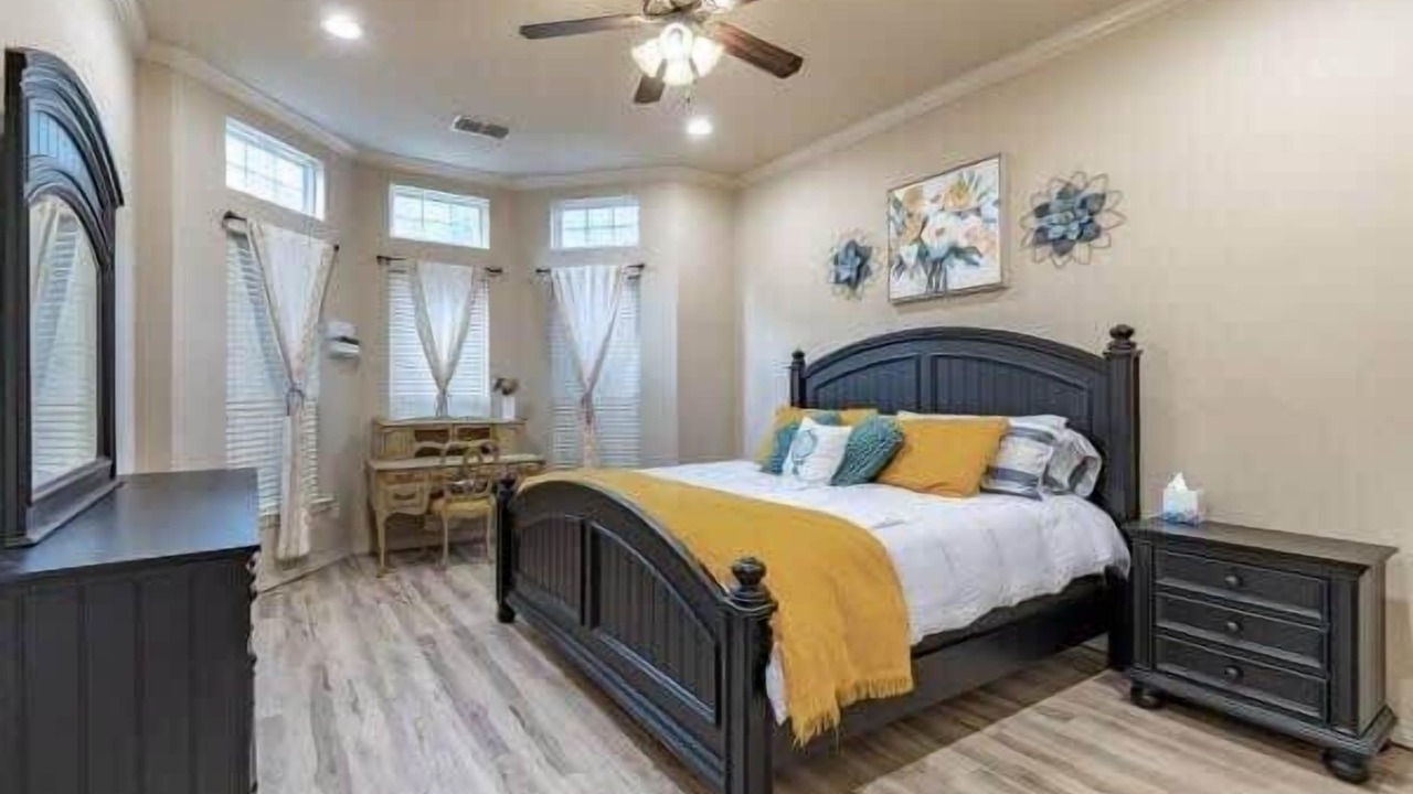 Photo of Bedroom in North Overton