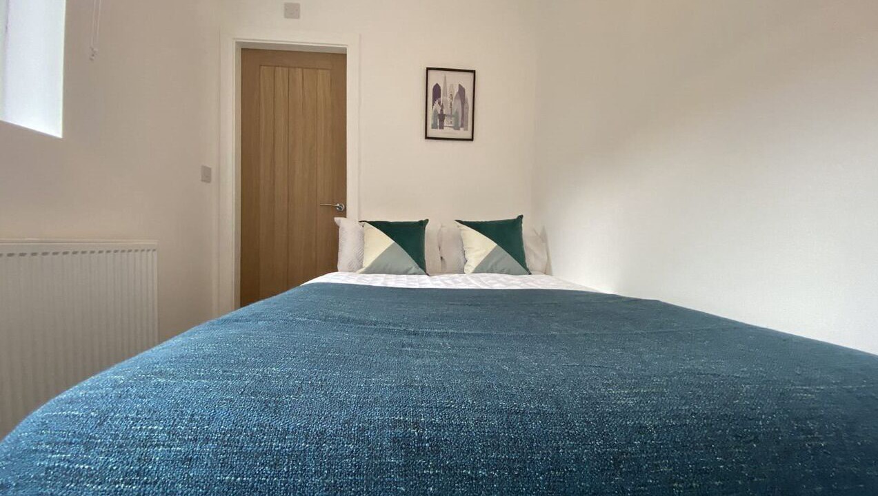 Photo of Bedroom in Swadlincote