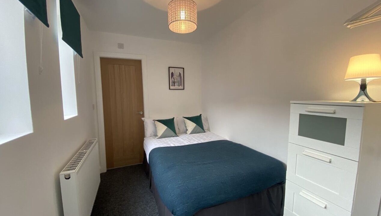 Photo of Bedroom in Swadlincote