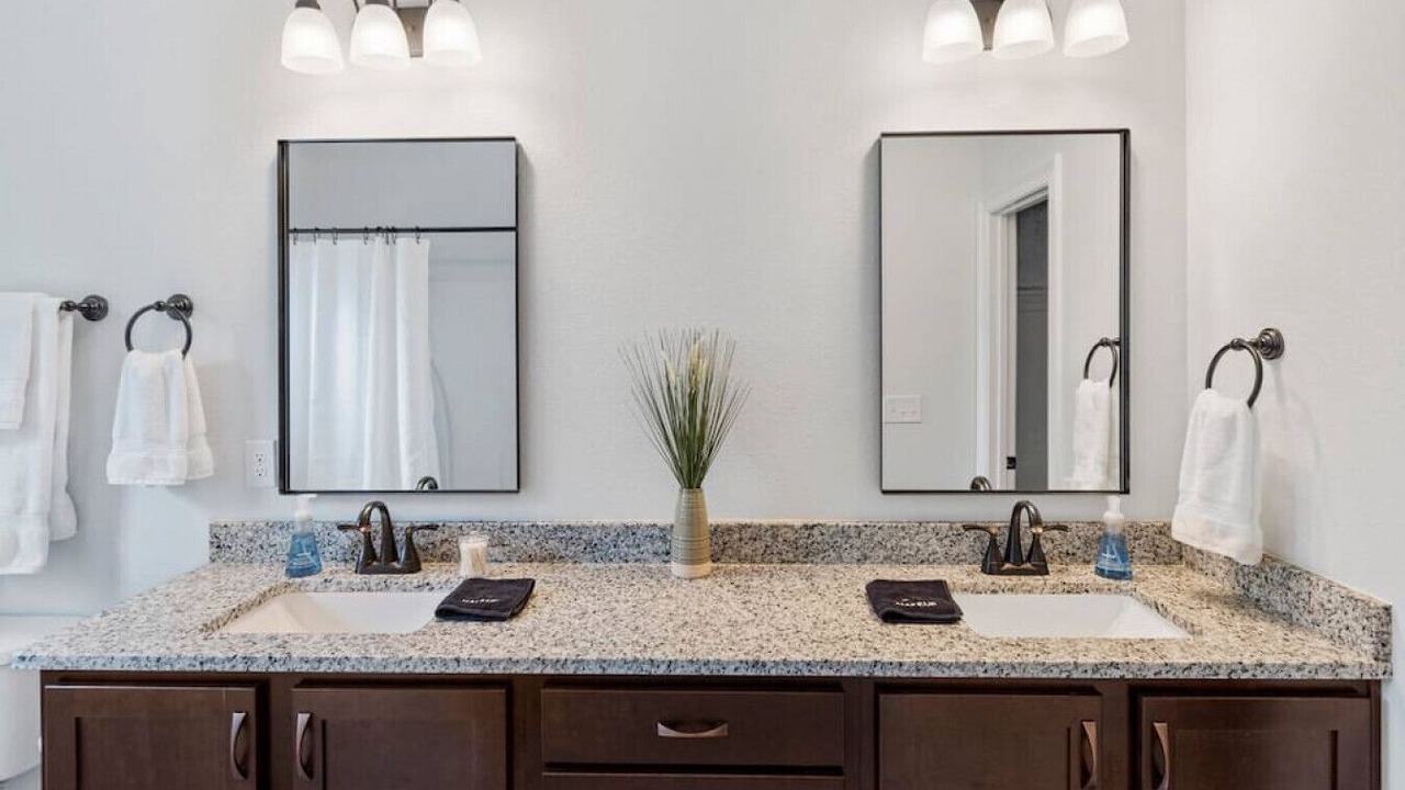 Photo of Bathroom in Navarre