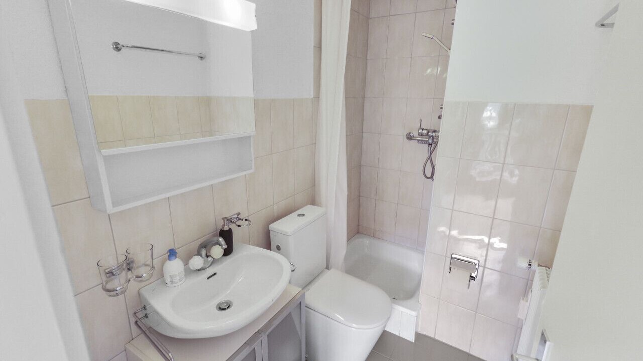 Photo of Bathroom in Noes