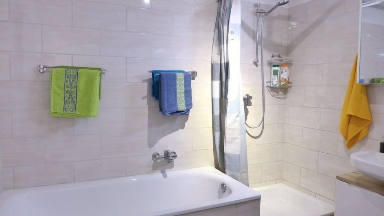 Photo of Bathroom in Boenigen