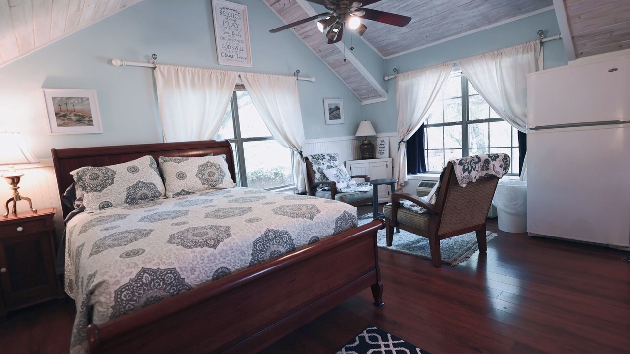 Photo of Bedroom in Pottsboro