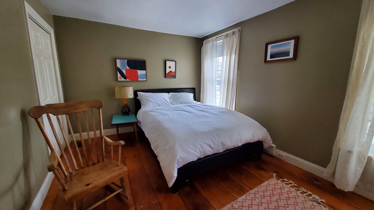Photo of Bedroom in Bath