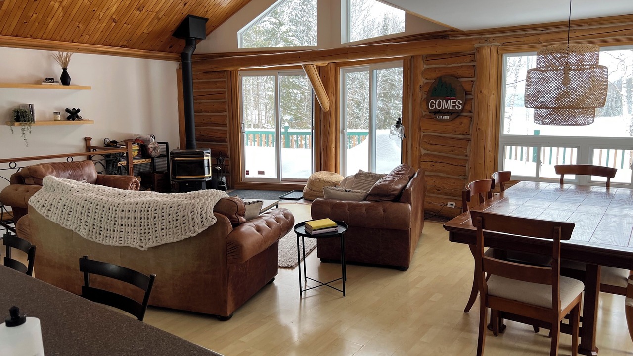 Photo of Livingroom in Duhamel