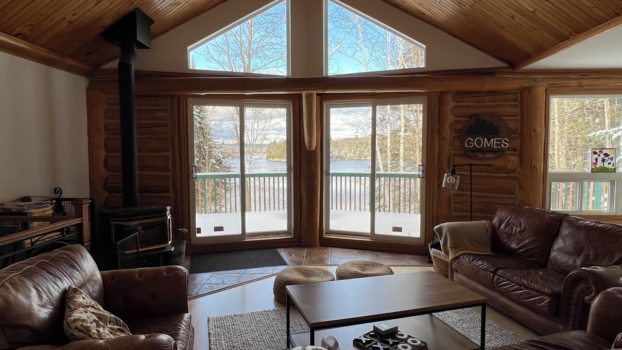 Photo of Livingroom in Duhamel