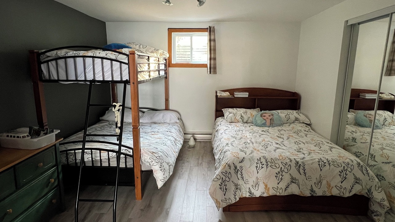 Photo of Bedroom in Duhamel