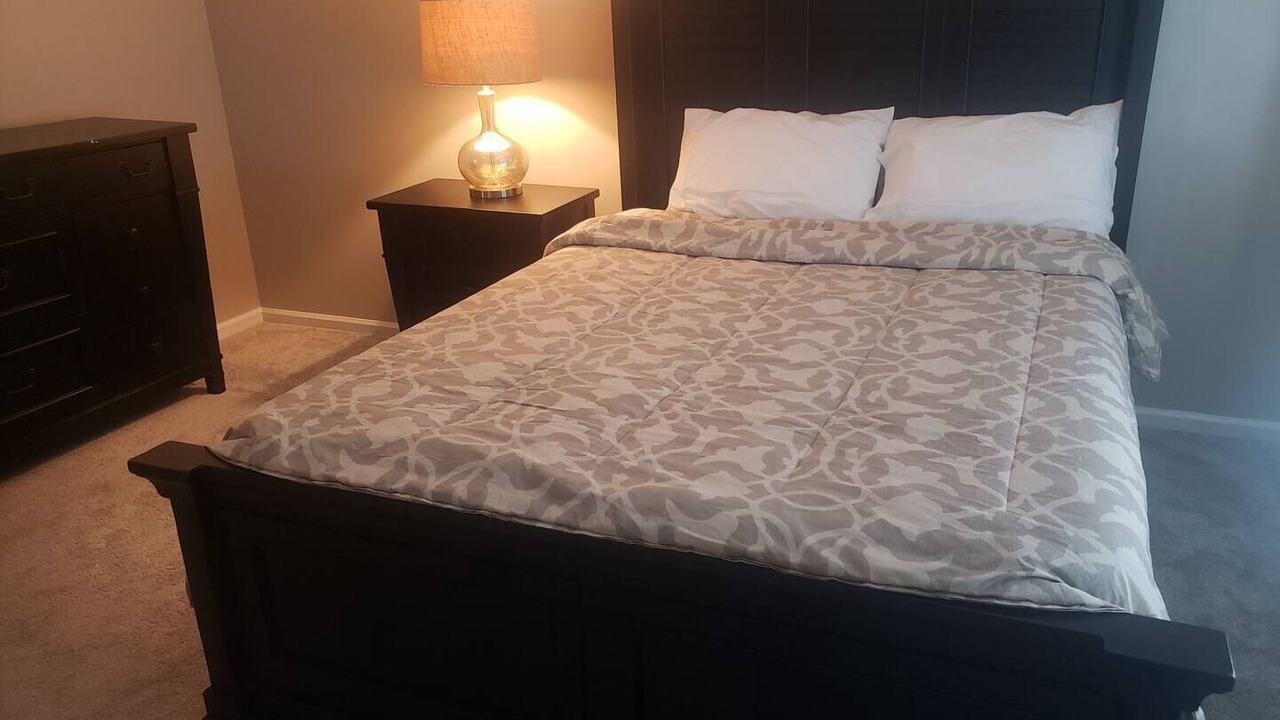 Photo of Bedroom in Bayshore