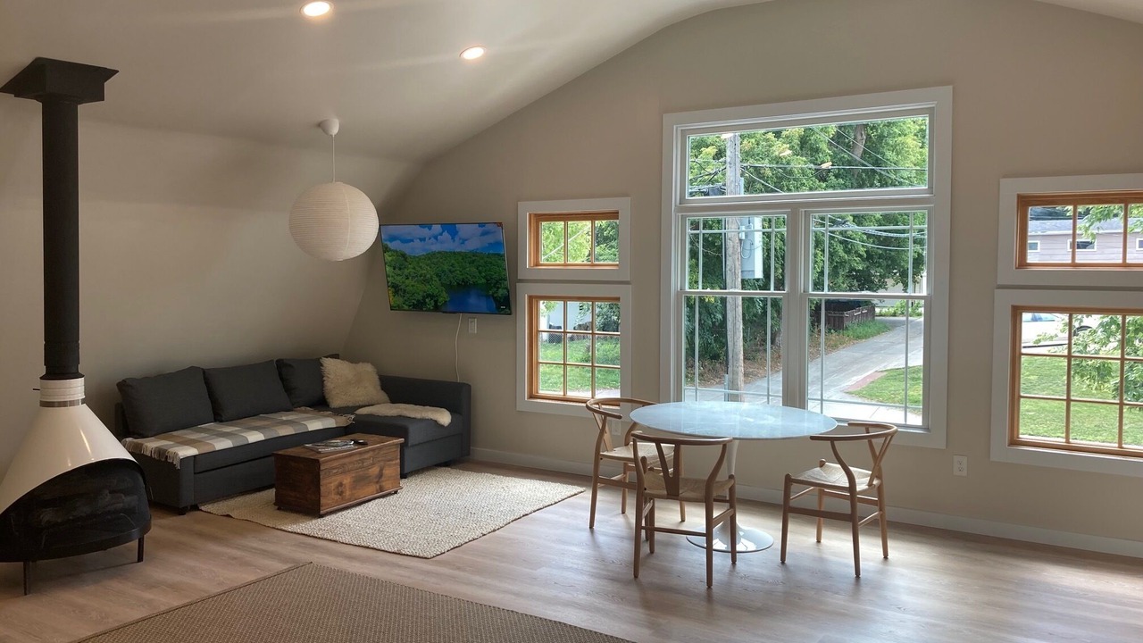 Photo of Livingroom in Hopkins