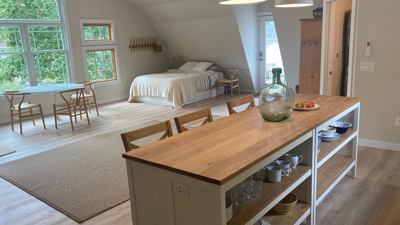 Photo of Bedroom in Hopkins