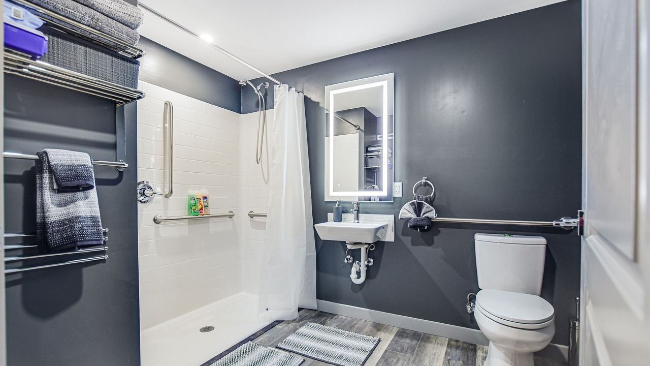 Photo of Bathroom in Lago Vista