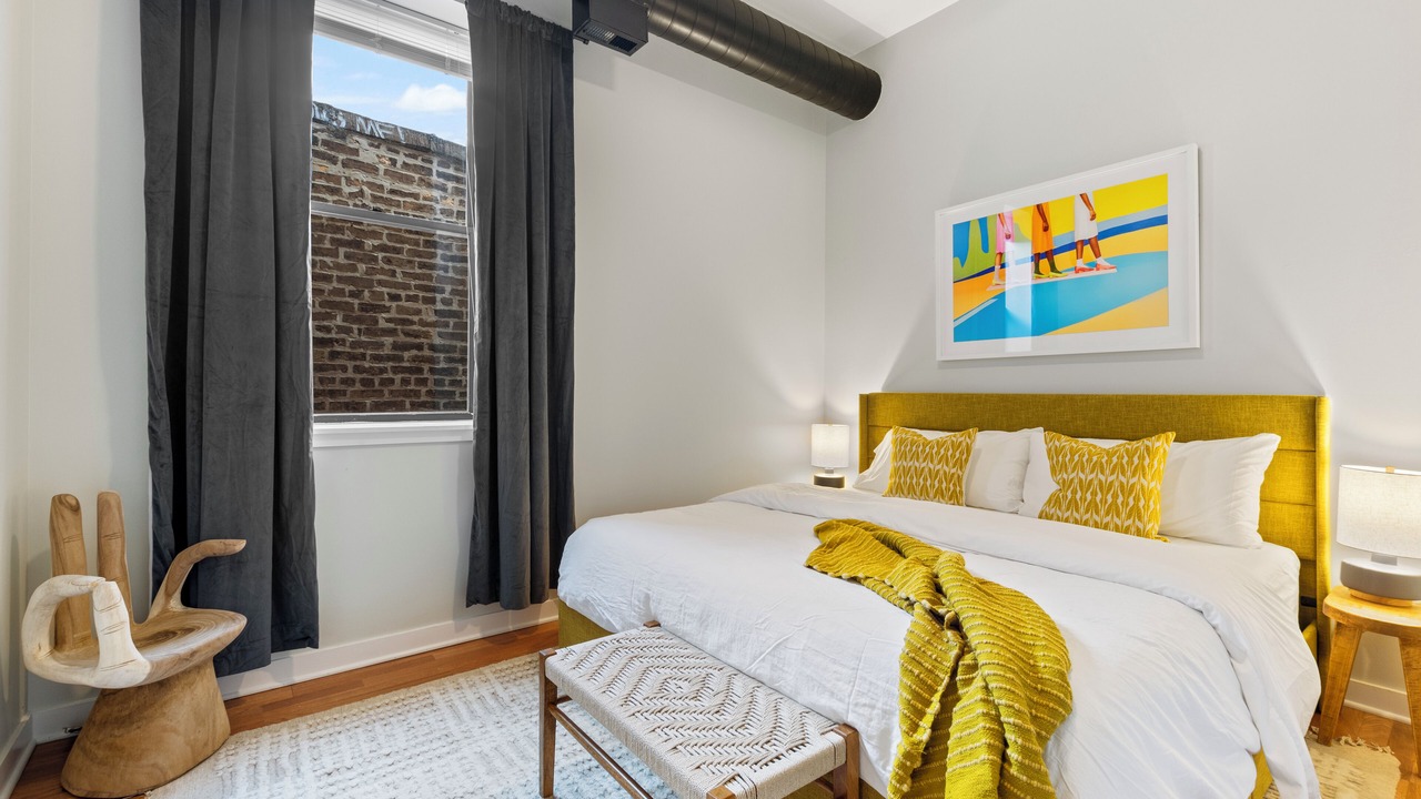 Photo of Bedroom in Wicker Park