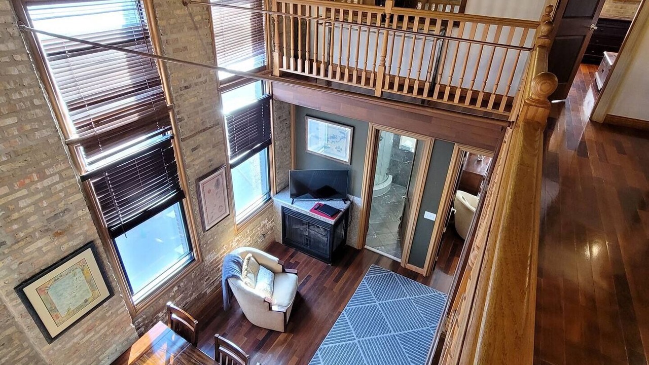 Photo of Livingroom in Noble Square