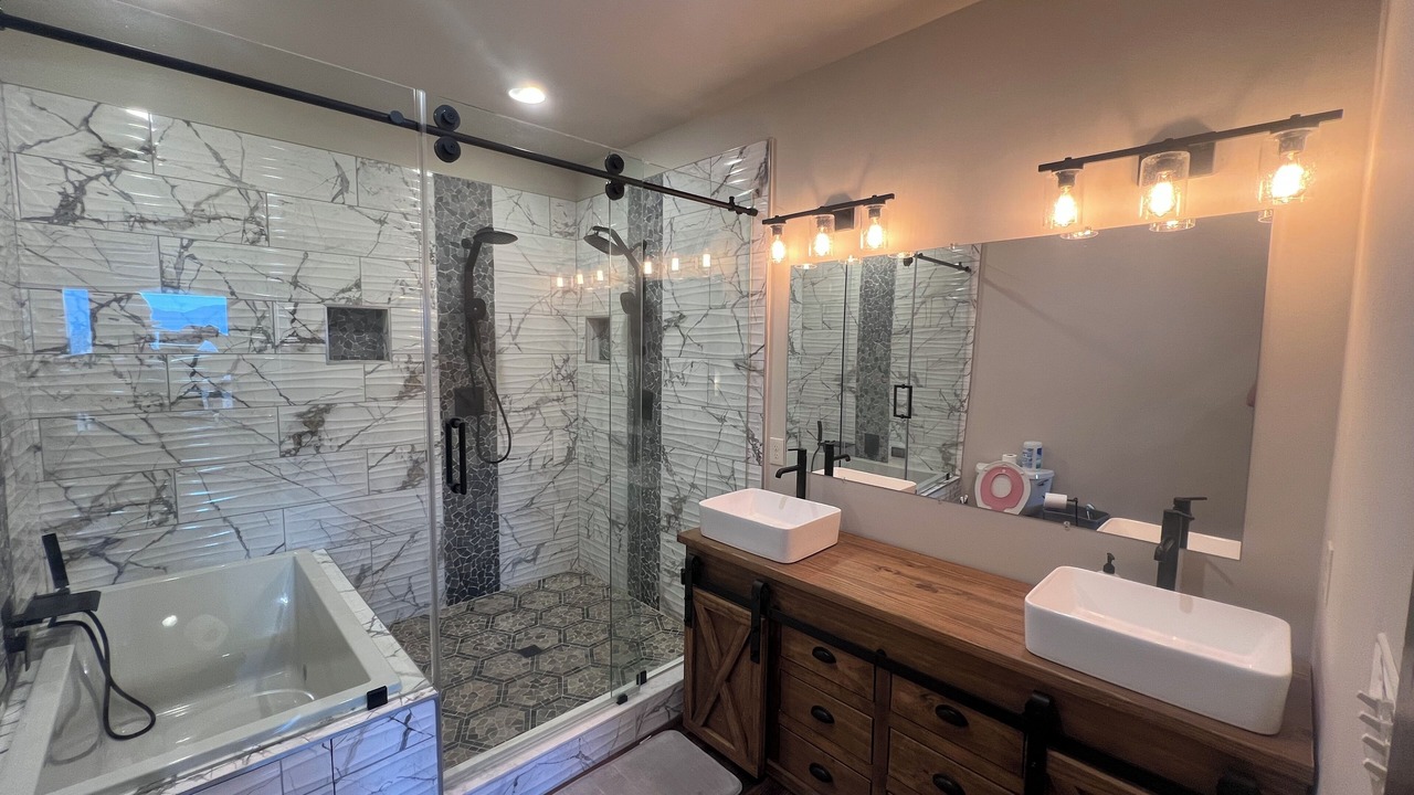 Photo of Bathroom in Oak Ridge