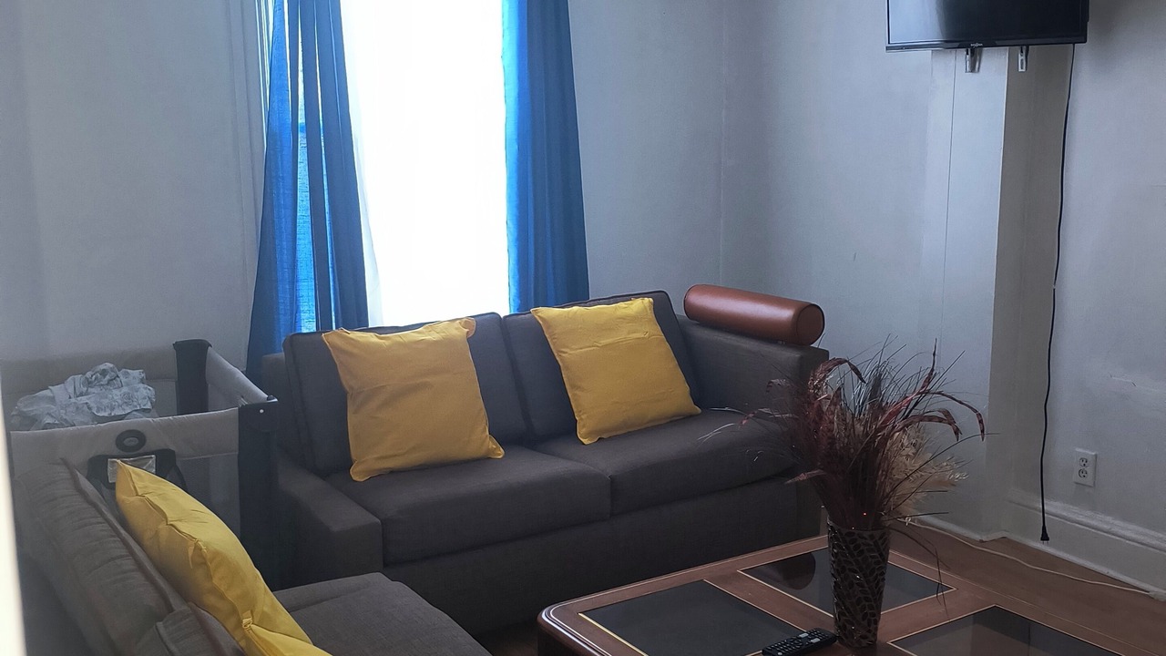 Photo of Livingroom in Sunnyside