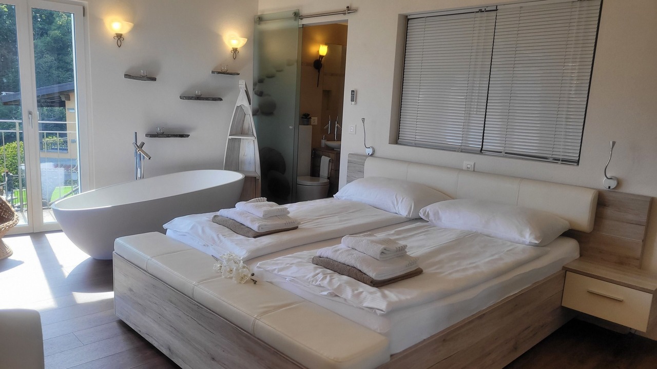 Photo of Bedroom in Brione sopra Minusio