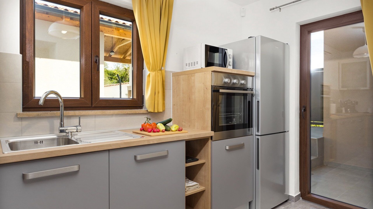 Photo of Kitchen in Mali Vareski