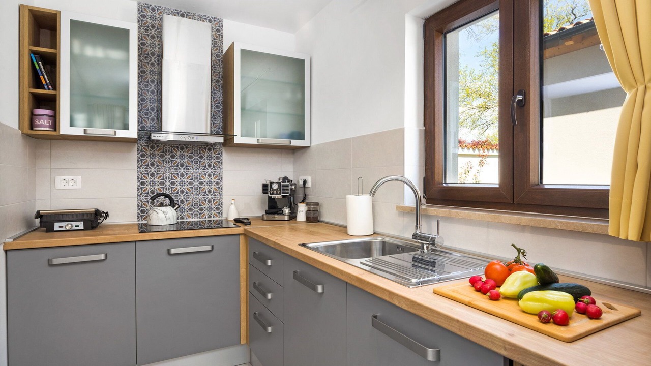 Photo of Kitchen in Mali Vareski