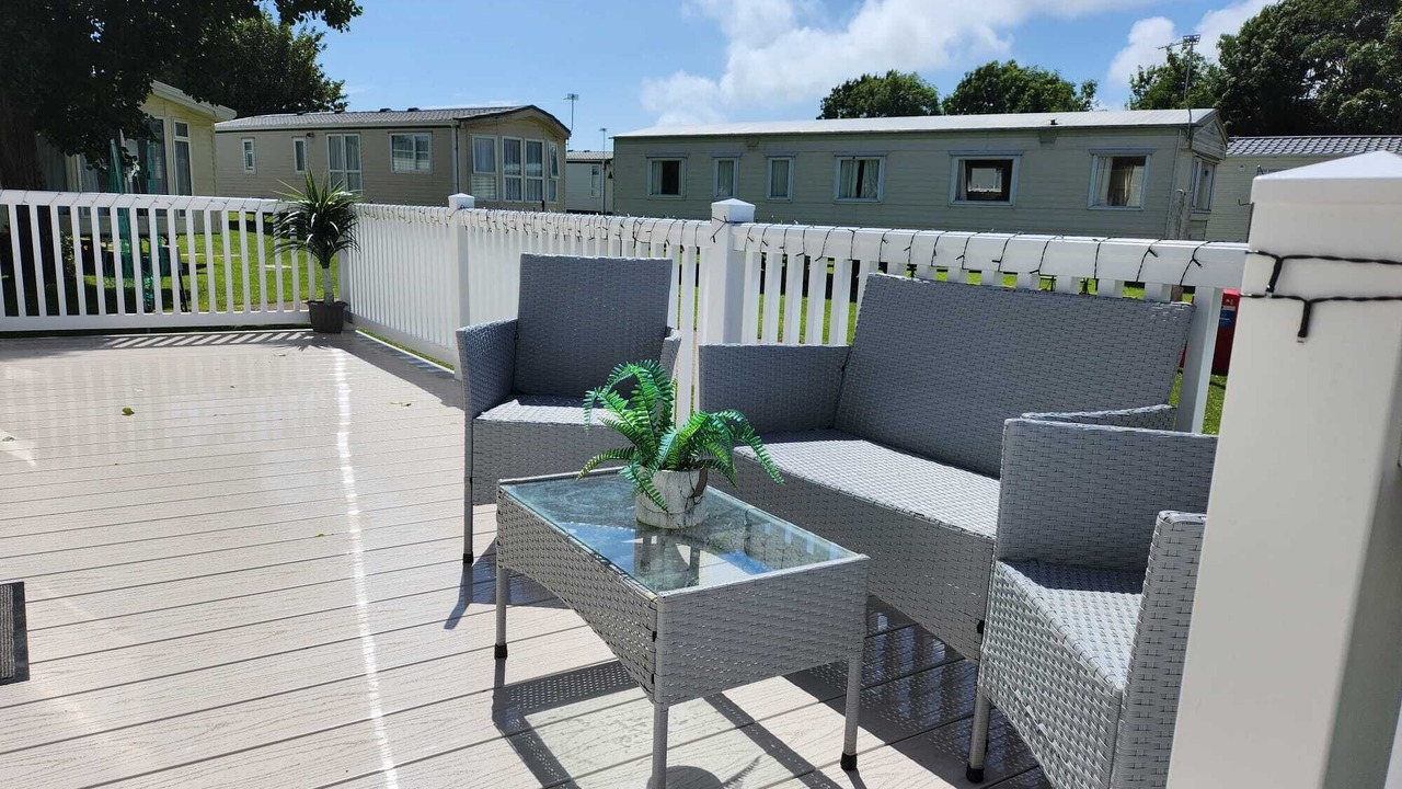 Photo of Patio Balcony in St Margaret's at Cliffe