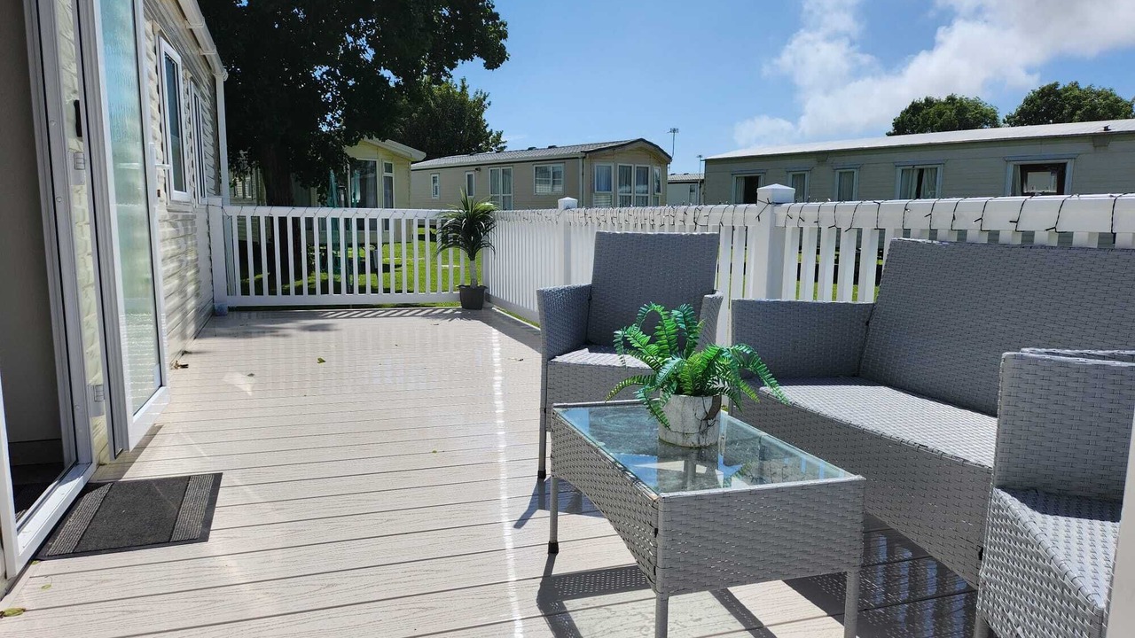 Photo of Patio Balcony in St Margaret's at Cliffe