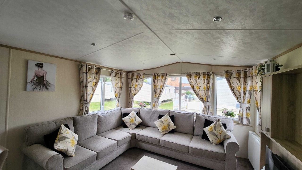 Photo of Livingroom in St Margaret's at Cliffe