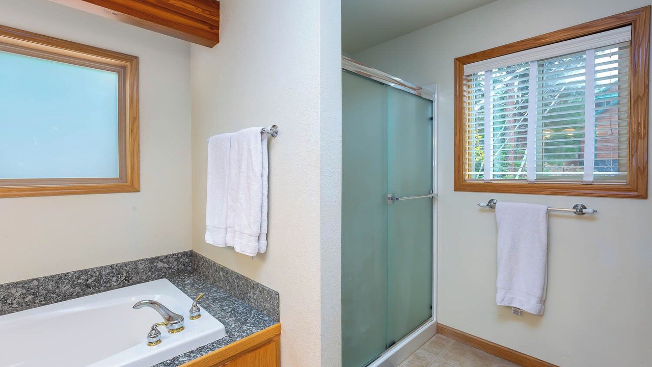 Photo of Bathroom in Crescent