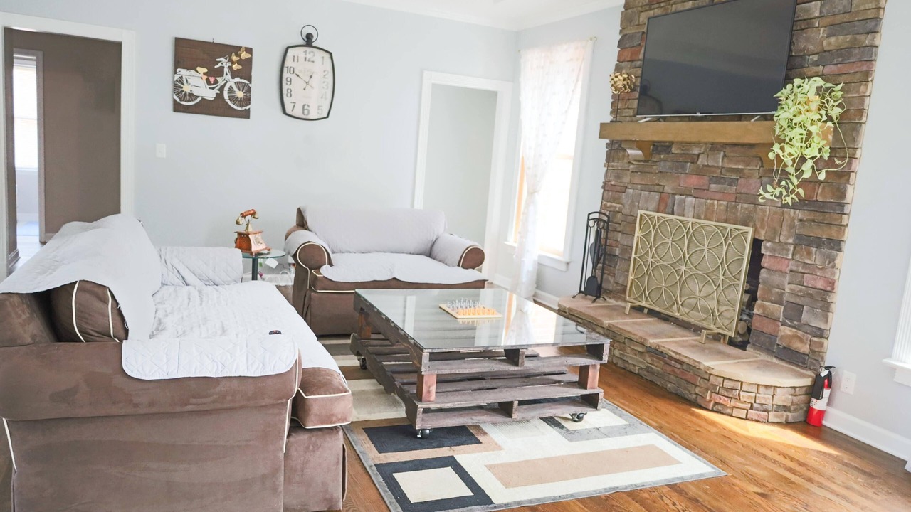 Photo of Livingroom in Franklin