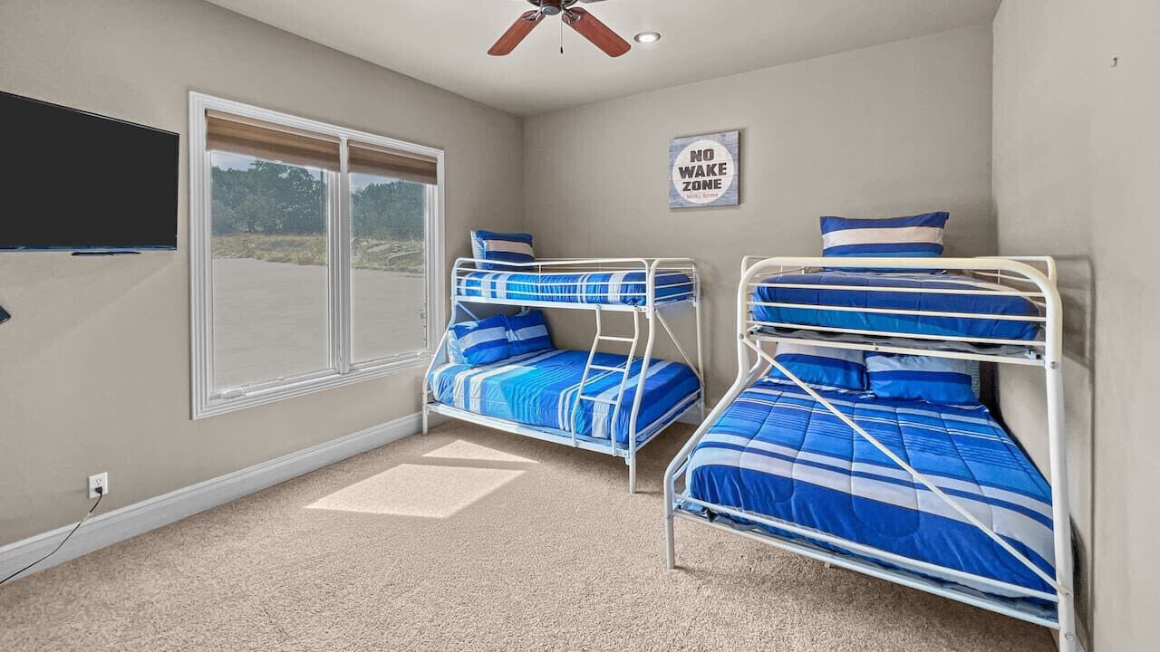 Photo of Bedroom in Graford