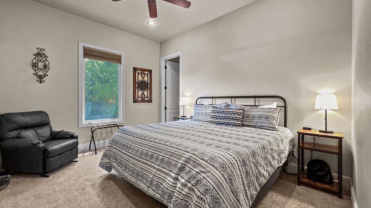 Photo of Bedroom in Graford