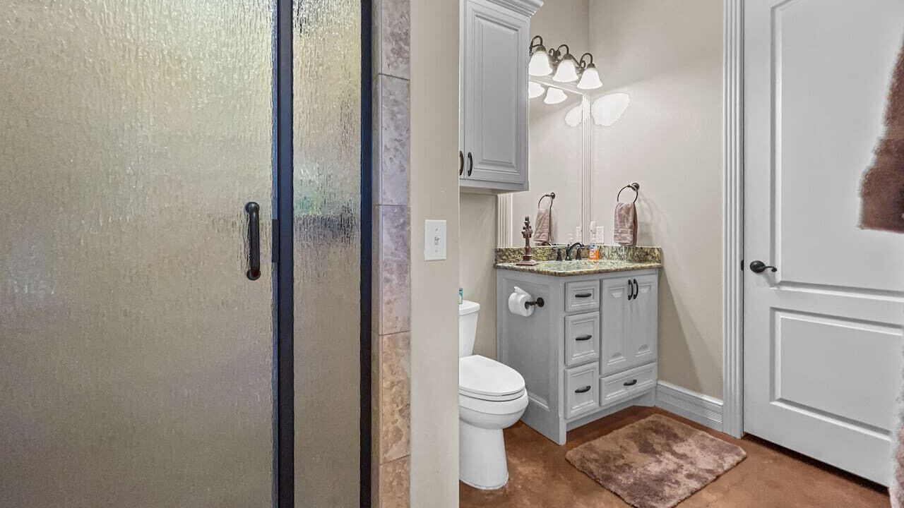 Photo of Bathroom in Graford