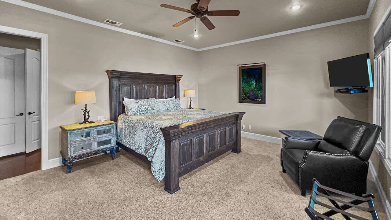 Photo of Bedroom in Graford
