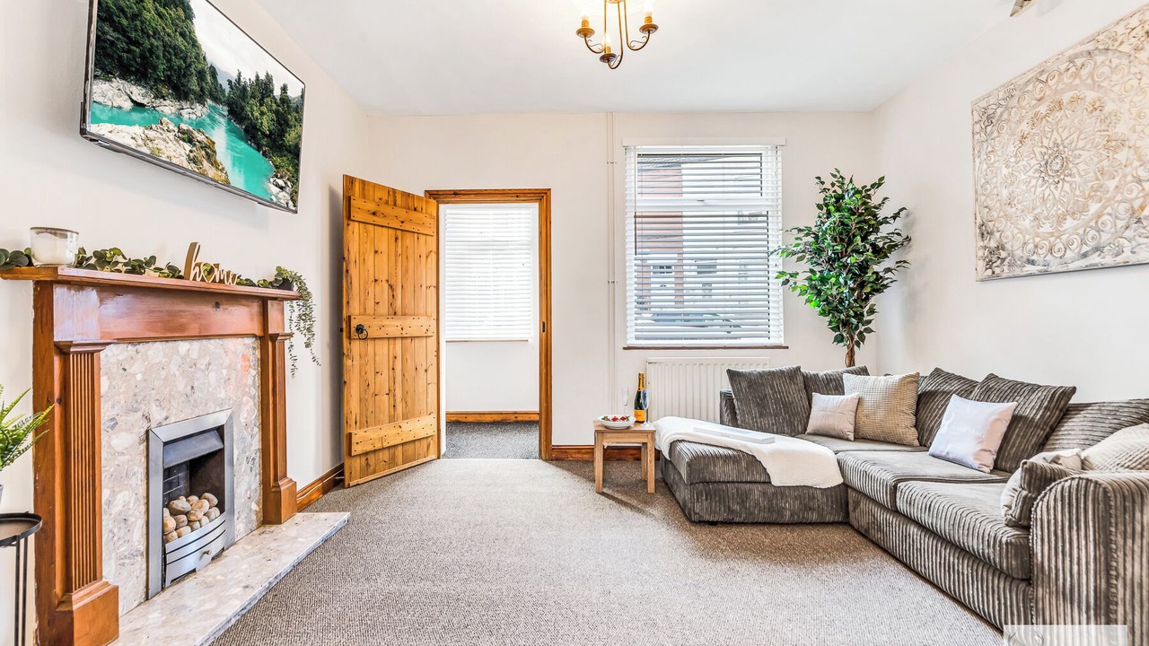 Photo of Livingroom in Coalville