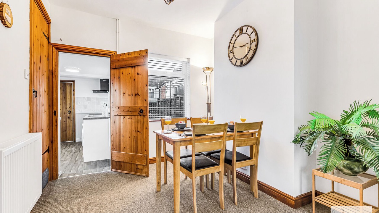 Photo of Others in Coalville